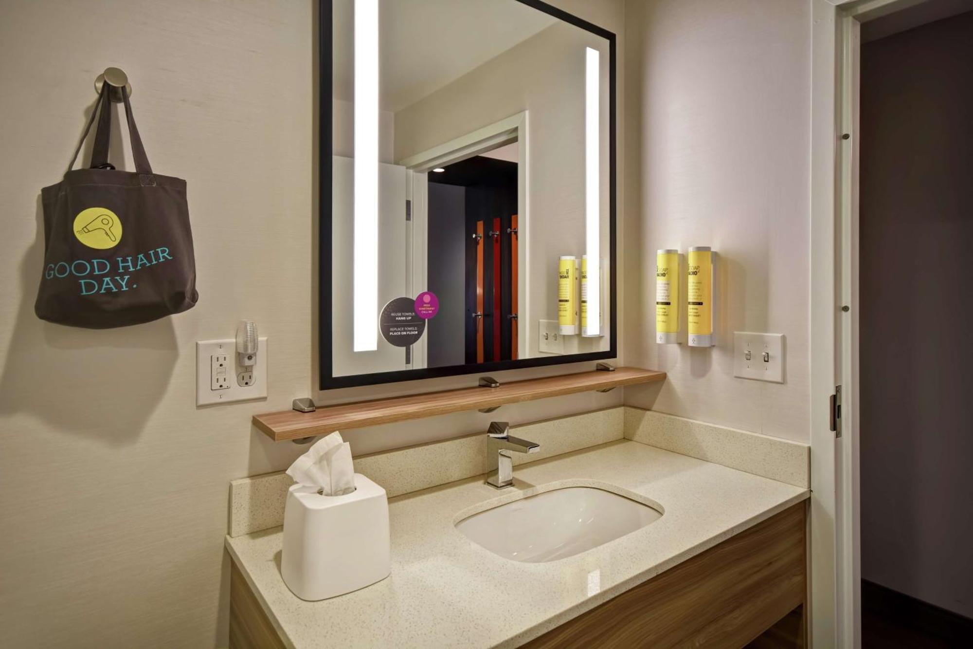 Tru By Hilton Cincinnati Airport South Florence Bagian luar foto